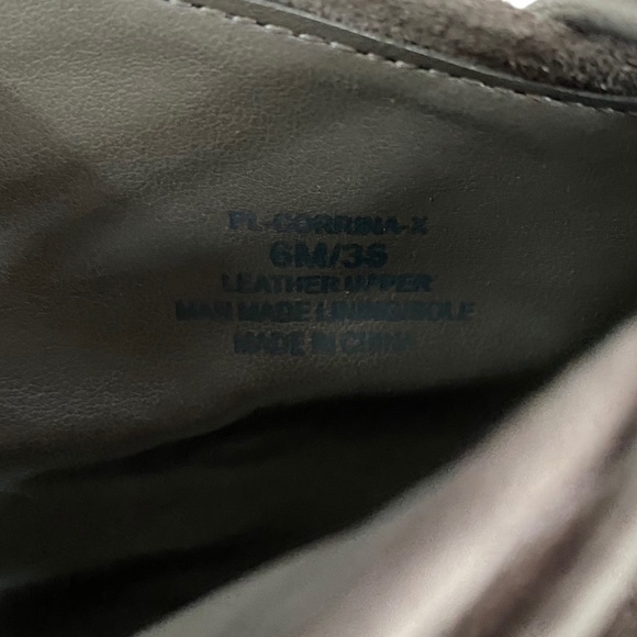 BCBGeneration Corrina-X Dark Stone Grey Leather Peep Toe Pump Heels Size 6 M - Picture 8 of 8